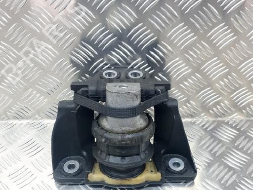 Used Engine mount VOLVO V90 II Estate (235) D5 AWD (235 hp) 7798117