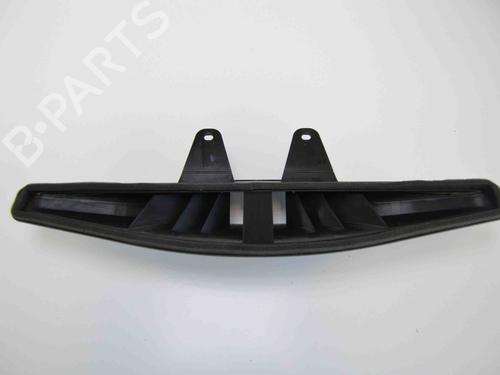Used Air vent AUDI A1 (8X1, 8XK) 2.0 TDI (136 hp) 30240144