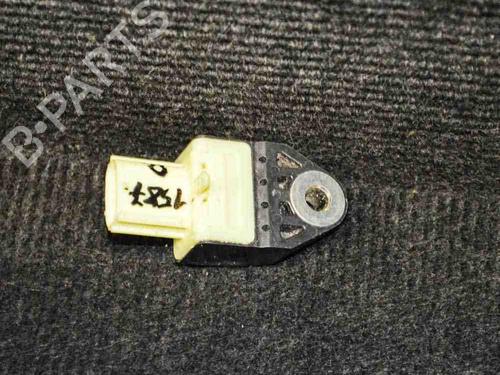 Used Electronic sensor TOYOTA YARIS (_P13_) 1.3 (NSP130_, NSP130) (99 hp) 6726183