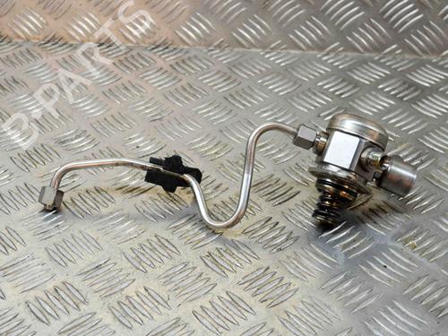 Used Injection pump BMW 5 (F10) 550 i (408 hp) 8354744