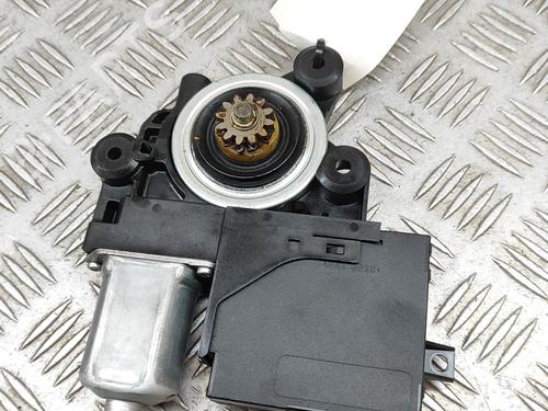 Right rear window motor VOLVO V50 (545) D2 | BP28546573E22