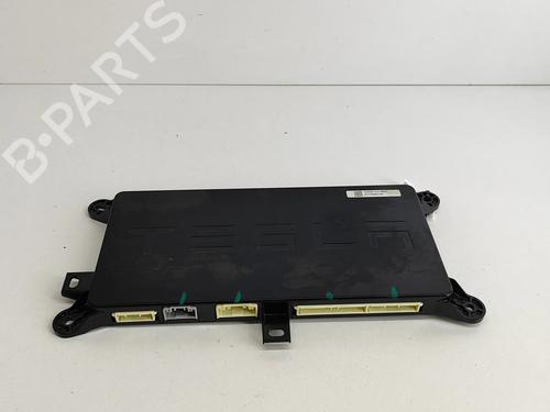 Electronic module TESLA MODEL X (5YJX) P100D AWD | BP19255976M83