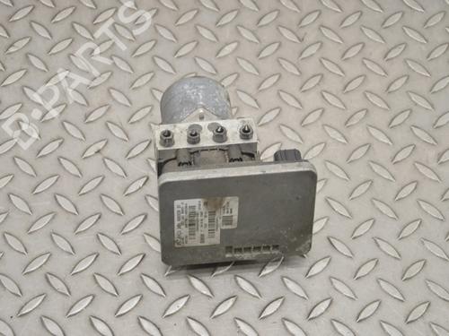 abs-pump-mercedes-benz-cla-coupe-c117-2013-2014-2015-2016-2017-2018-2019-33357418 main image