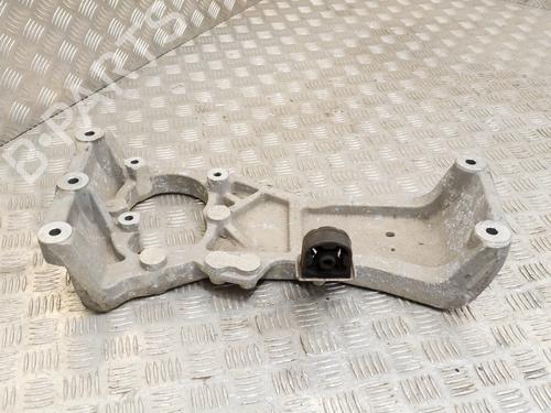 Used Gearbox mount MASERATI LEVANTE SUV (M161) 3.0 D Q4 (250 hp) 14630327