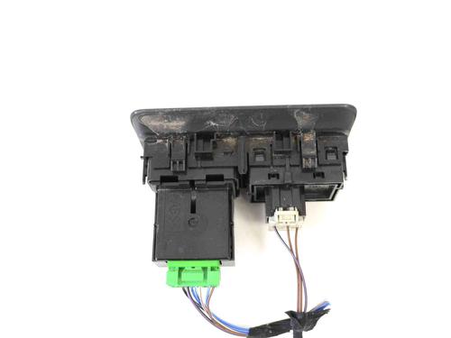 Switch LAND ROVER DISCOVERY SPORT (L550) 2.0 D 4x4 | BP30209776I30