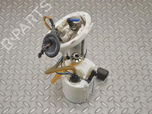 Used Fuel pump BMW 1 (F20) 116 i (136 hp) 30236919