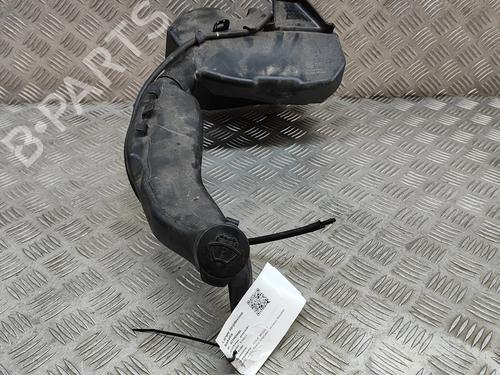 Used Windscreen washer tank TESLA MODEL Y (5YJY) EV Performance All-wheel Drive (534 hp) 31296985