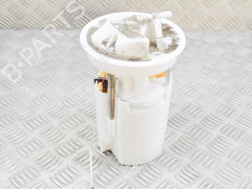 Used Fuel pump FORD FIESTA VII (HJ, HF) 1.0 EcoBoost (101 hp) 13511937