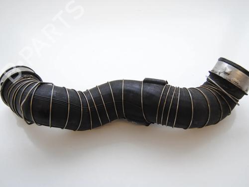 Used Intercooler pipe Intercooler pipe MERCEDES-BENZ C-CLASS Coupe (CL203) C 180 Kompressor (203.746) (143 hp) 33357439 33357439