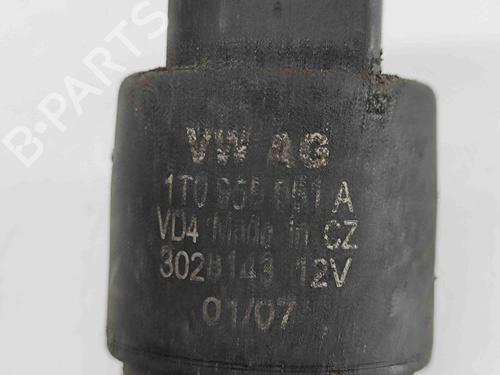 Washer pump AUDI Q7 (4LB) 3.0 TDI quattro | BP16639724E24