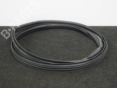 Gummiliste TESLA MODEL 3 (5YJ3) EV AWD (351 hp) 27748407