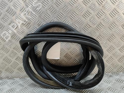 Used Rubber door seal LAND ROVER RANGE ROVER EVOQUE (L538) 2.2 D 4x4 (190 hp) 18036823