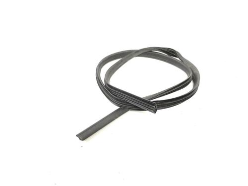 Used Rubber door seal FORD FOCUS III 1.0 EcoBoost (100 hp) 30227034