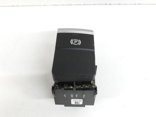 Used Switch AUDI A4 B9 Avant (8W5, 8WD) 2.0 TDI (150 hp) 17767261