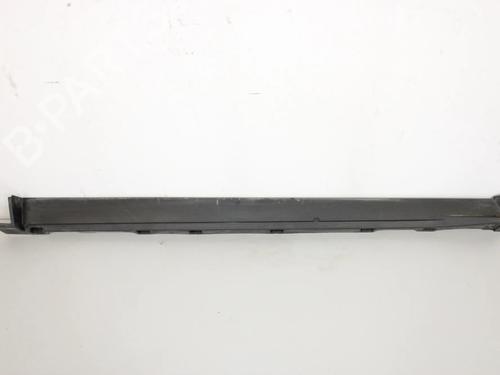 Jupe lateral gauche JAGUAR E-PACE (X540) 2.0 D150 AWD (150 hp) 30575277