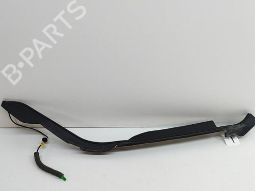 Used Boot lining LAND ROVER RANGE ROVER SPORT II (L494) 3.0 SDV6 4x4 (306 hp) 28551829