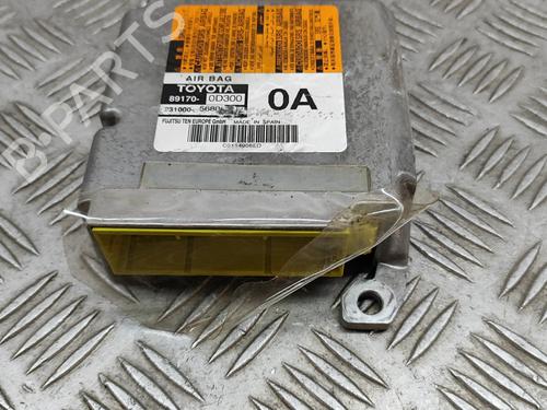 Kollisjonspute styreenhet TOYOTA YARIS (_P13_) 1.3 (NSP130_, NSP130) (95 hp) 26121661