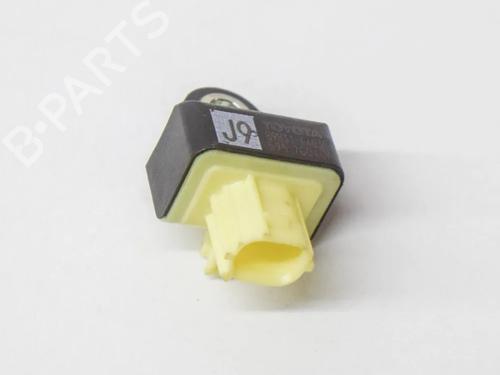 Used Electronic sensor TOYOTA C-HR (_X1_) 1.8 Hybrid (ZYX10_, ZYX11_, ZYX10R, ZYX11R) (122 hp) 27749613