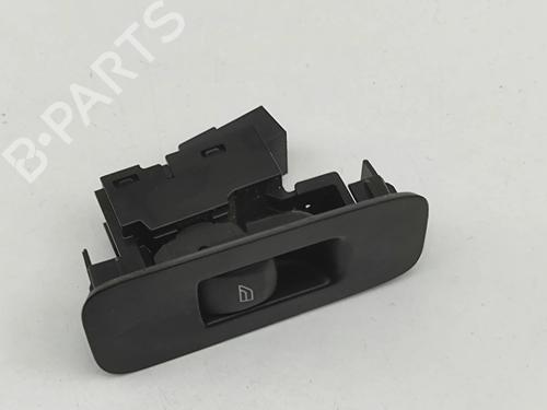 Used Left front window switch Left front window switch VOLVO V40 Cross Country (526) D2 (120 hp) 33387709 33387709