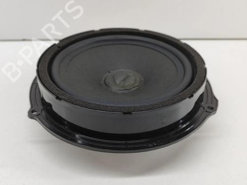 speaker-jaguar-i-pace-x590-2018-27778793 main image