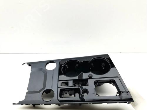 Used Middle console Middle console VW TOUAREG (CR7, RC8) 3.0 TDI 4motion (286 hp) 40486432 40486432