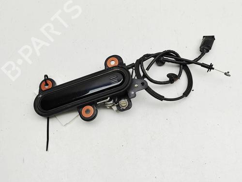 Used Front left exterior door handle Front left exterior door handle ASTON MARTIN DB9 Volante 6.0 V12 (476 hp) 34443333 34443333