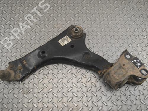 Used Left front suspension arm Left front suspension arm 33366204 33366204