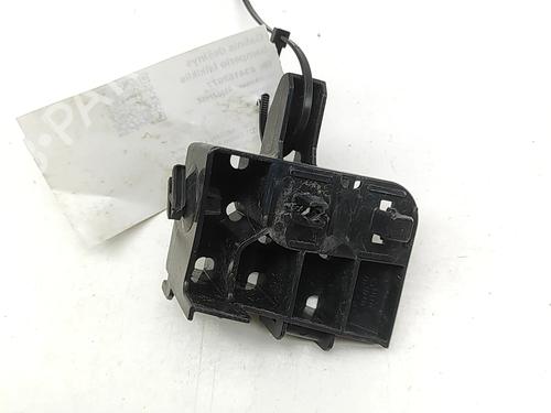 rear-bumper-bracket-nissan-leaf-ze1-2017-32345146 main image