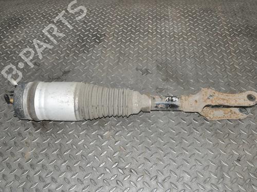 Used Right front shock absorber Right front shock absorber JEEP GRAND CHEROKEE IV (WK, WK2) 3.0 CRD V6 4x4 (241 hp) 33342379 33342379