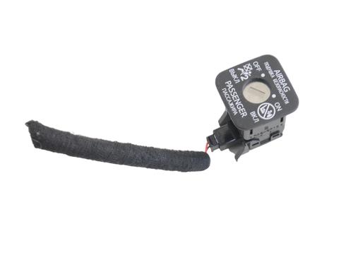 switch-lexus-nx-_z1_-2014-33360231 main image