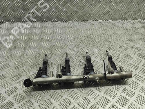 Used Injection rail BMW 5 (G30, F90) 530 e Plug-in-Hybrid xDrive (252 hp) 29487532