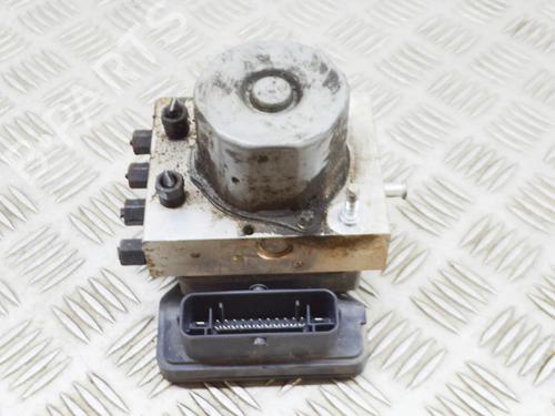 Used ABS pump TESLA MODEL X (5YJX) P100D AWD (772 hp) 15376933