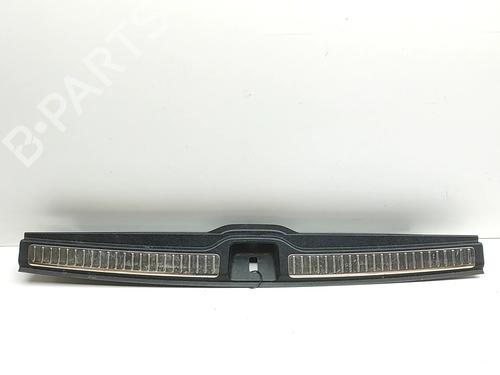 Pynteleist til bakluke MERCEDES-BENZ GLC (X253) 220 d 4-matic (253.915) (194 hp) 33206441