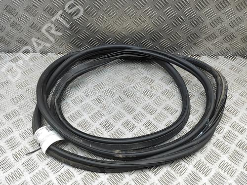 Used Rubber door seal Rubber door seal VW TOUAREG (CR7, RC8) 3.0 eHybrid 4motion (381 hp) 33382024 33382024