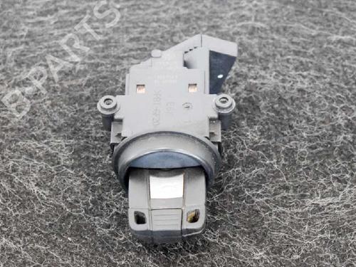 Used Ignition barrel BMW 5 (E60) 520 d (177 hp) 7740511