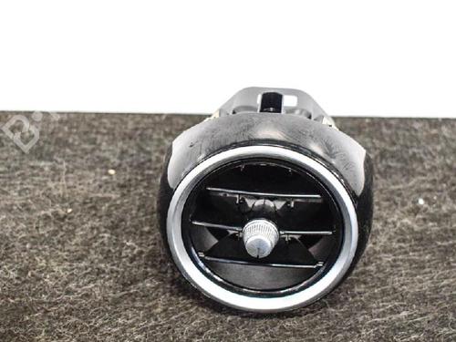 Used Air vent MERCEDES-BENZ C-CLASS (W205) C 220 BlueTEC / d (205.003) (163 hp) 14663585