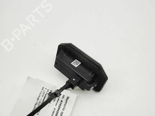 Licence plate light TESLA MODEL Y (5YJY) Long Range All-wheel Drive | BP38782595I40 - Image 5
