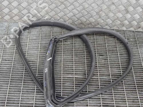 Used Rubber door seal MASERATI GHIBLI III (M157) 3.0 S Q4 (409 hp) 14609552