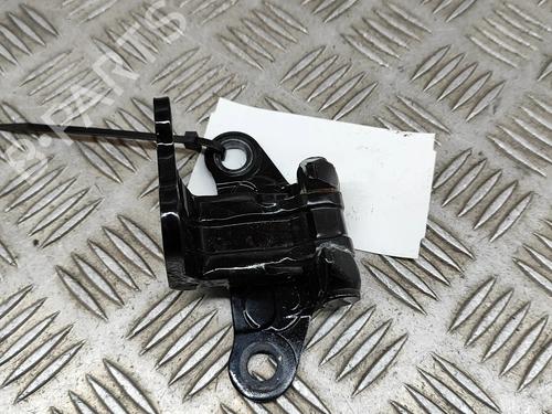 hingedoor-check-strap-lexus-ux-_aa1_-_ah1_-_ma1_-2018-27768123 main image