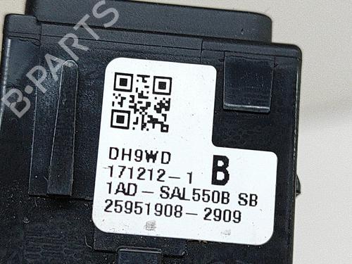 Switch LAND ROVER RANGE ROVER SPORT II (L494) 3.0 SDV6 4x4 | BP28551863I30 