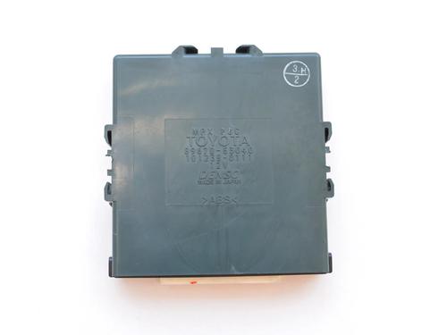 Used Electronic module LEXUS IS II (_E2_) 220d (ALE20) (177 hp) 9863365