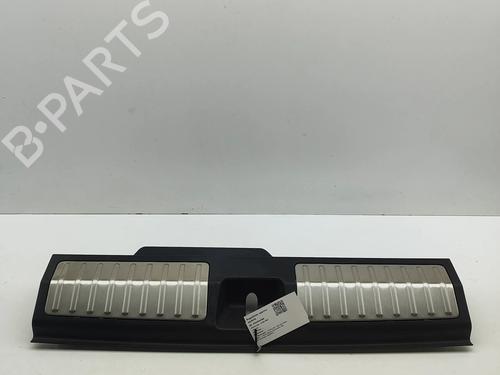 Used Tailgate trim Tailgate trim PORSCHE MACAN (XAB) 4S Electric 4 (XABDC1) (517 hp) 33433254 33433254
