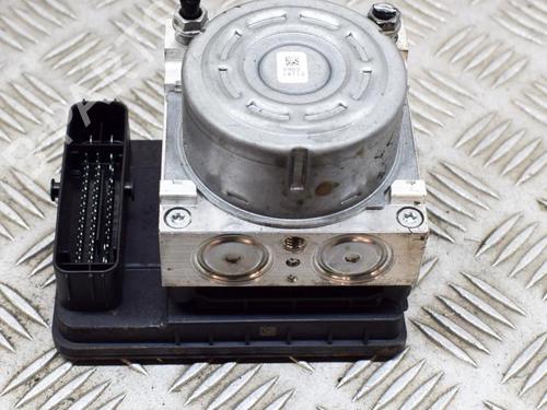 Used ABS pump VW GOLF VIII (CD1, DA1) 1.5 TSI (150 hp) 27763632