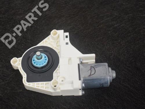 Right rear window motor AUDI Q5 (8RB) 2.0 TFSI quattro | BP7082142E22 