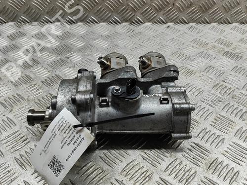 Used Vacuum pump Vacuum pump BMW 4 Coupe (F32, F82) M4 CS (460 hp) 19743901 19743901