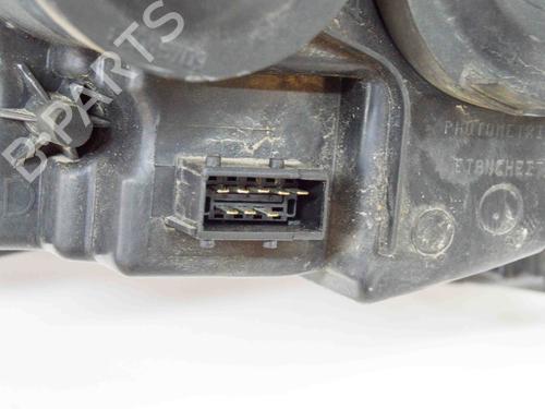 Right headlight PEUGEOT EXPERT Van (VF3A_, VF3U_, VF3X_) 1.6 HDi 90 16V | BP29485936C29 