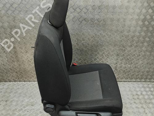 Right front seat OPEL VIVARO C Bus (K0) 2.0 | BP32755887C16 - Image 2