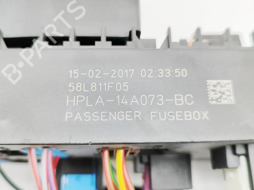 Fuse box LAND ROVER DISCOVERY V (L462) 3.0 Td6 4x4 | BP30130880E1