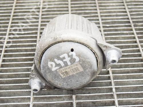 Used Engine mount Engine mount MERCEDES-BENZ C-CLASS (W204) C 200 CDI (204.007, 204.006) (136 hp) 6756059 6756059