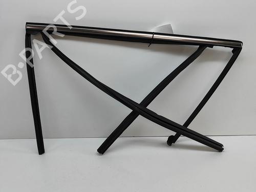 Used Door moulding trim Door moulding trim VOLVO XC90 II (256) T8 Hybrid AWD (405 hp) 28553485 28553485